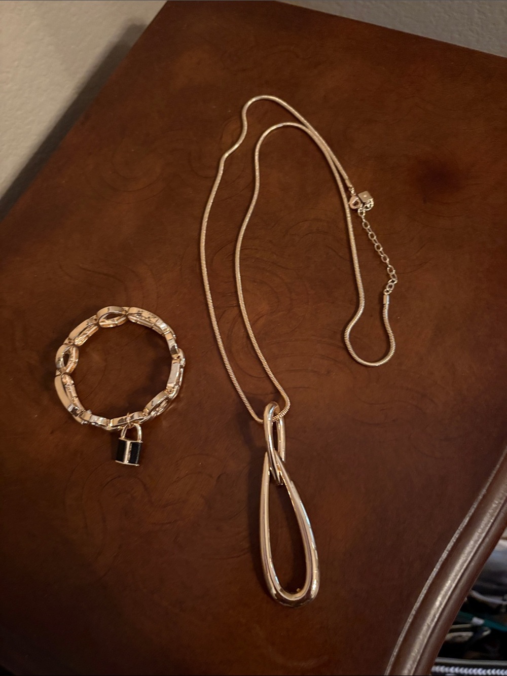 a.n.a Polished gold Loop Pendant Necklace